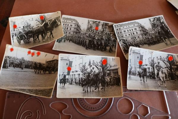 sechs alte Fotos - Parade - Soldaten maschieren durch Chemnitz ??? - Bildberichterstatter